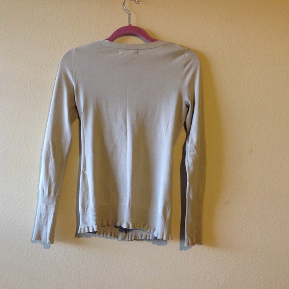 Tops - Picture 4 of 4